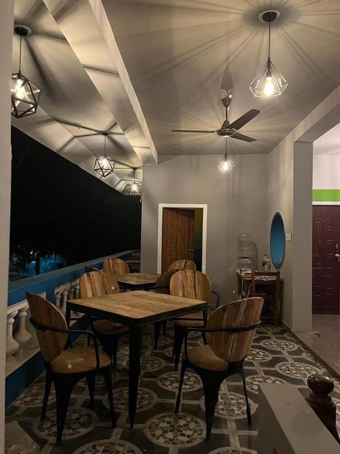 Unearth Hostel Auroville Exterior photo