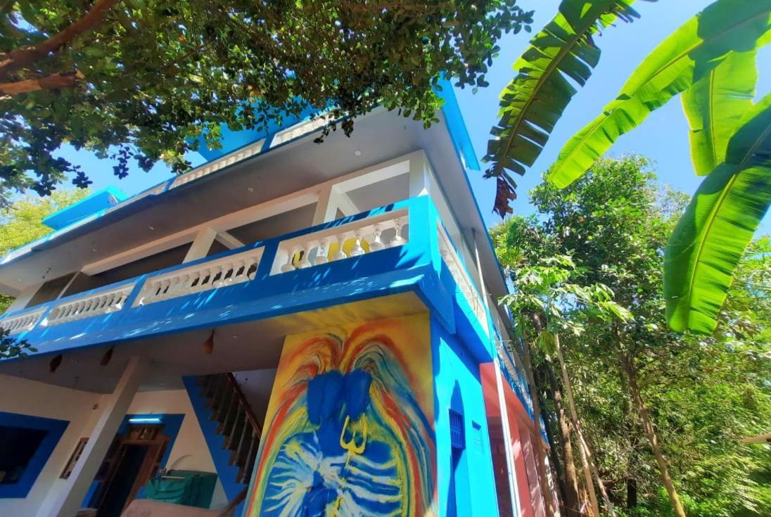 Unearth Hostel Auroville Exterior photo