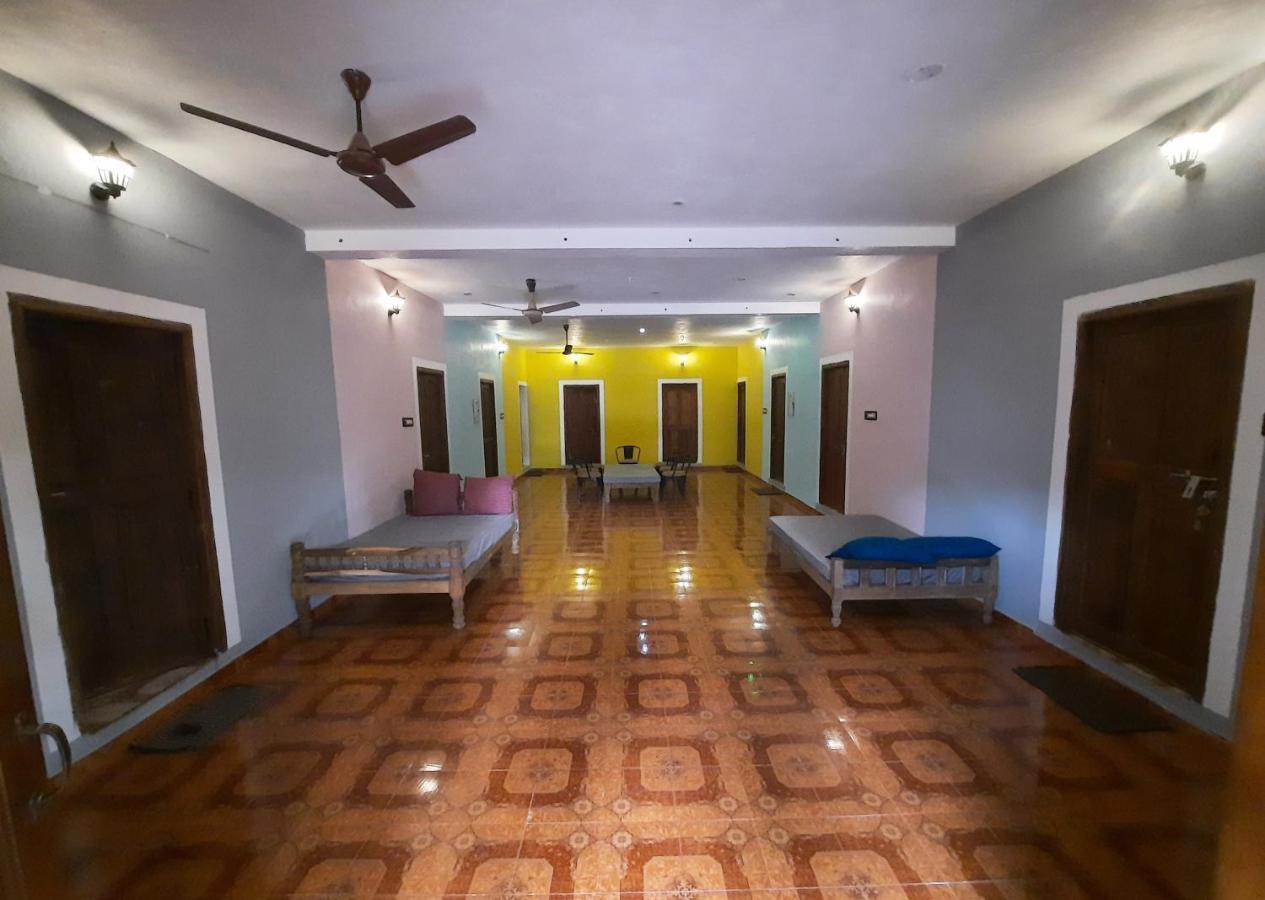 Unearth Hostel Auroville Exterior photo
